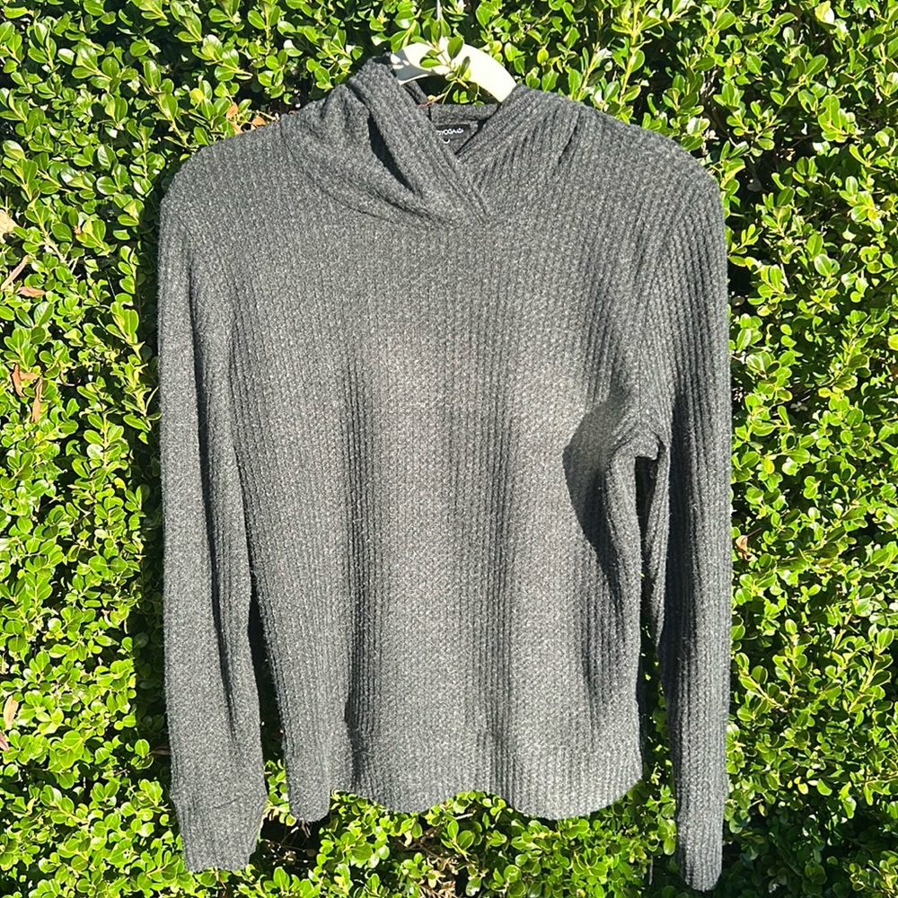 Beyond Yoga pullover grey waffle top with hood